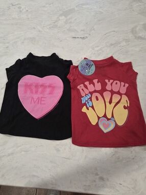 TWO DOG SHIRTS , Size Small